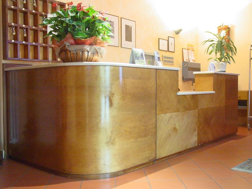 Albergo Ristorante La Scaiola Nuvolera Εξωτερικό φωτογραφία